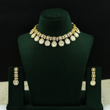 Round Neck Kundan Necklace Set 12171-28