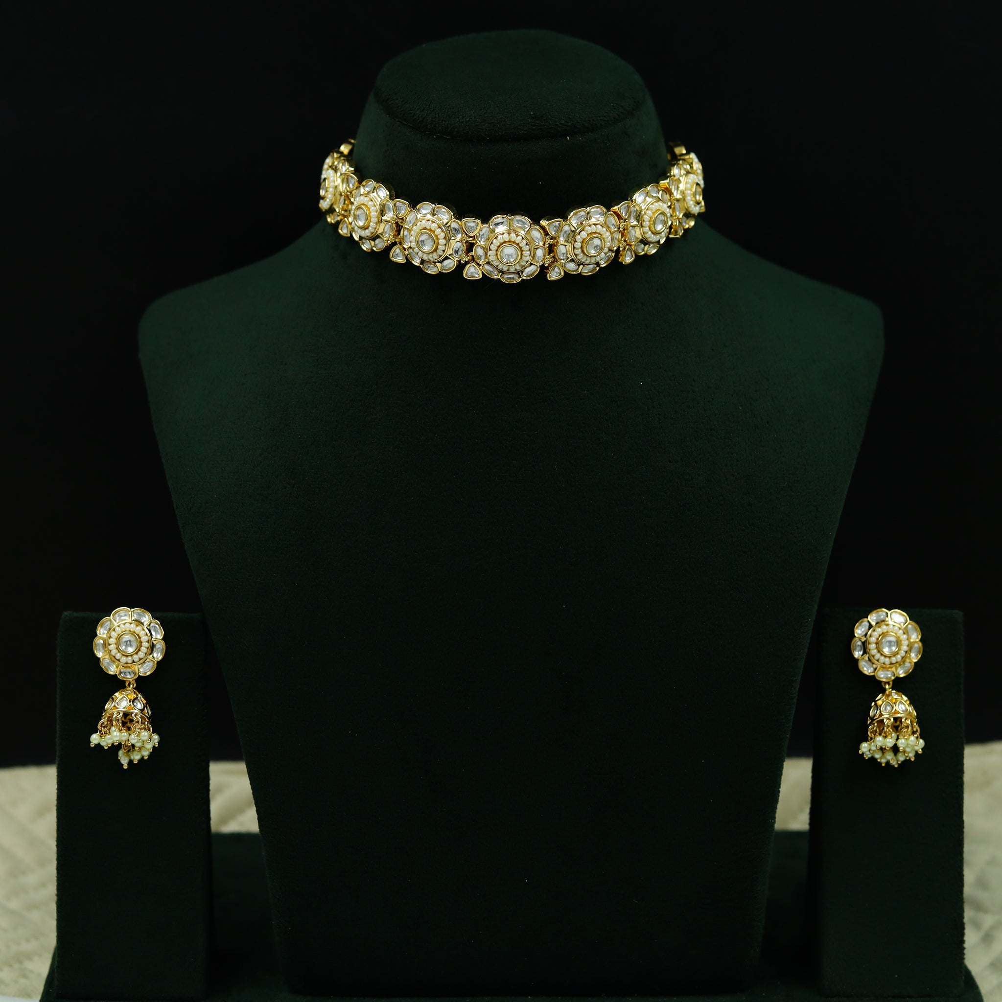 Choker Kundan Necklace Set 12173-28