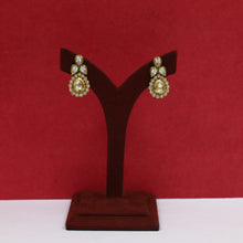Light Earring Polki Earring 14955-21