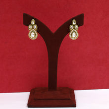 Stylish Light Weight Polki Earring 17696-21