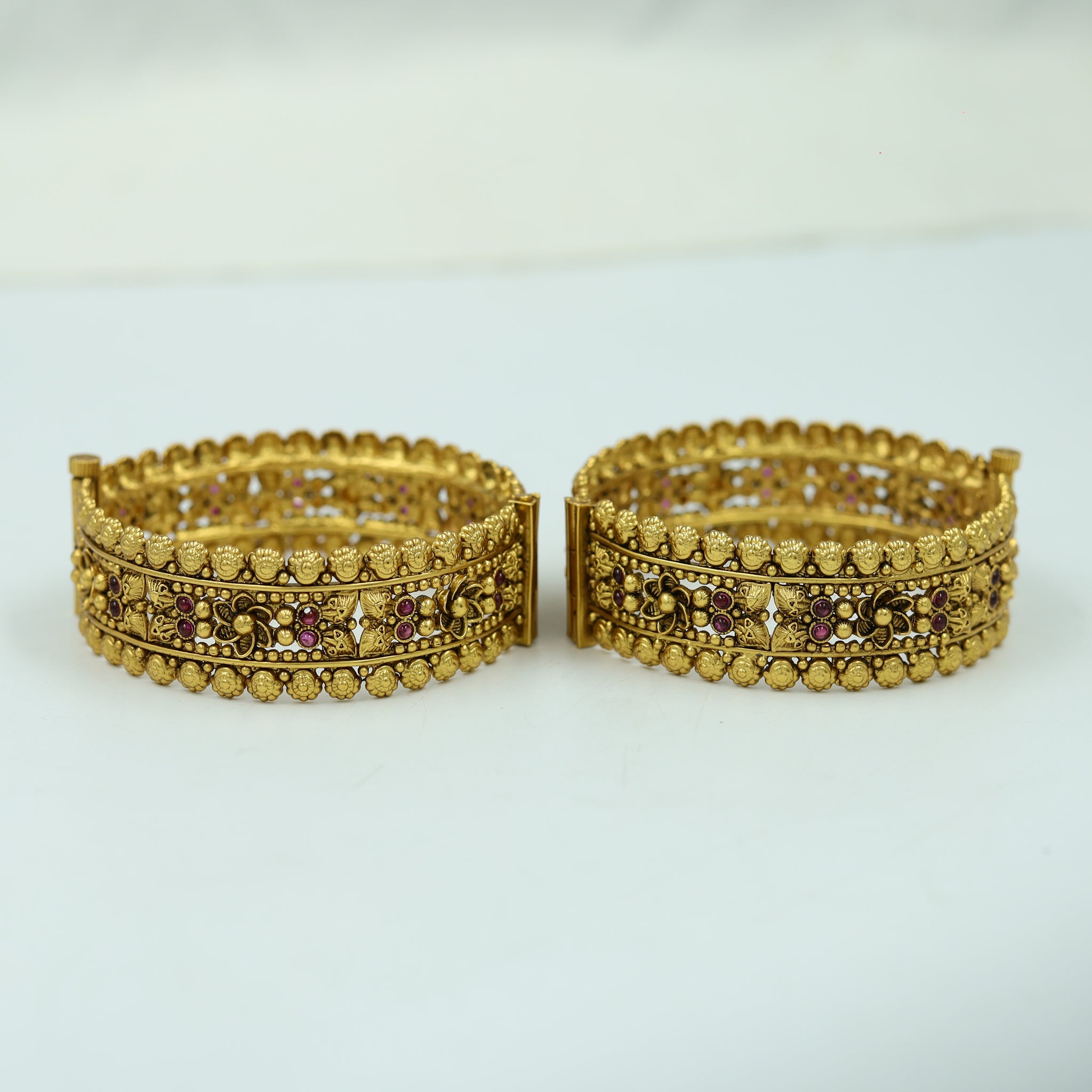 Antique Gold Finish Bangles/Kada 10199-28