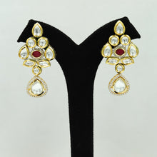 Round Neck Kundan Necklace Set 13044-34