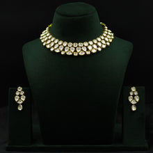Round Neck Kundan Necklace Set 13042-34