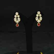Round Neck Kundan Necklace Set 13042-34