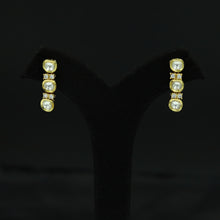 Round Neck Kundan Necklace Set 12916-31