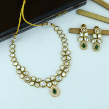 Round Neck Kundan Necklace Set 17503-27