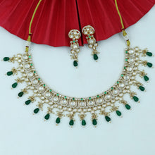 Round Neck Kundan Necklace Set 17504-27
