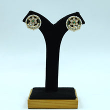 Tops/Studs Kundan Earring 17487-27