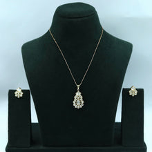 Light Kundan Pendant Set 17492-27