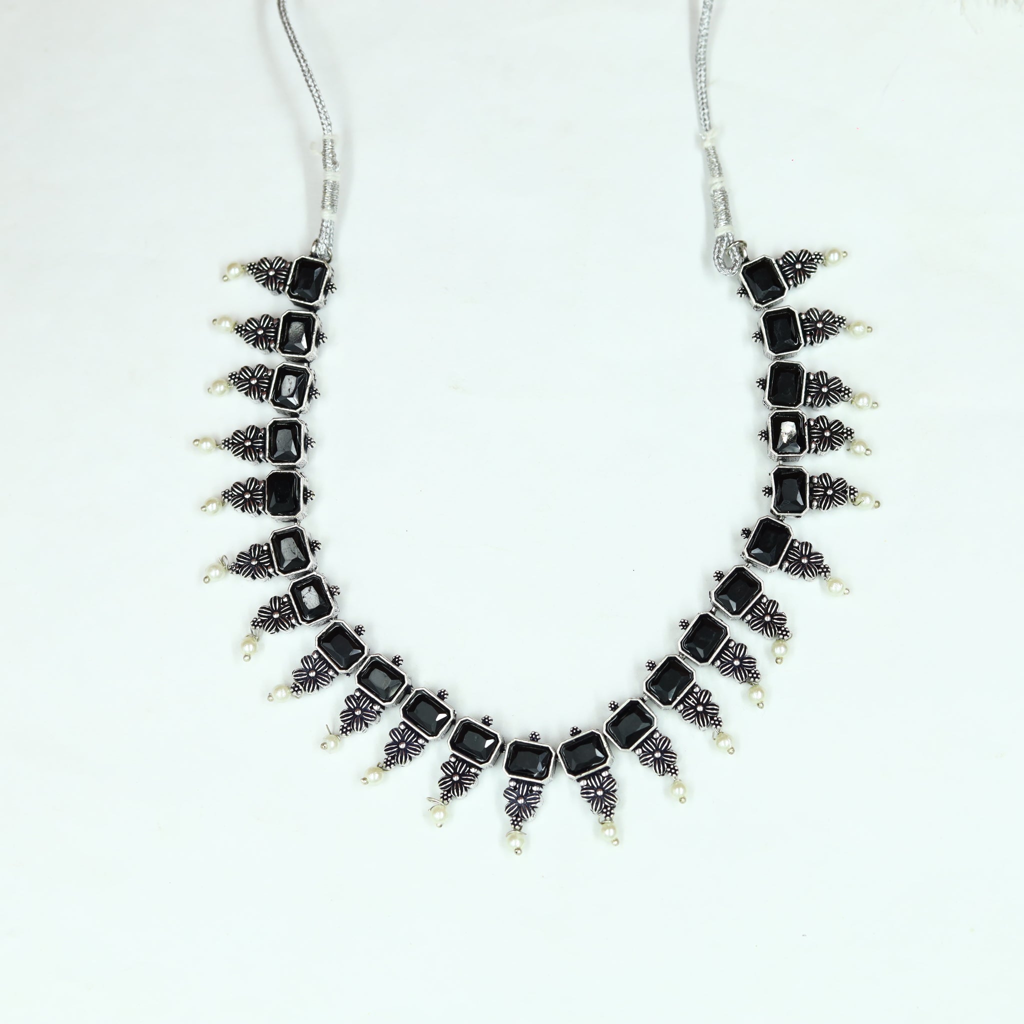 Round Neck Oxidized Necklace Set 13225-33