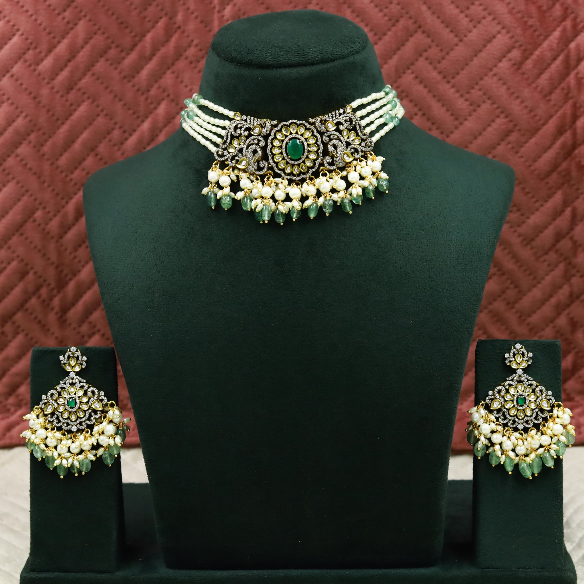 Antique Gold Plated Choker Kundan Necklace Set 13347-21