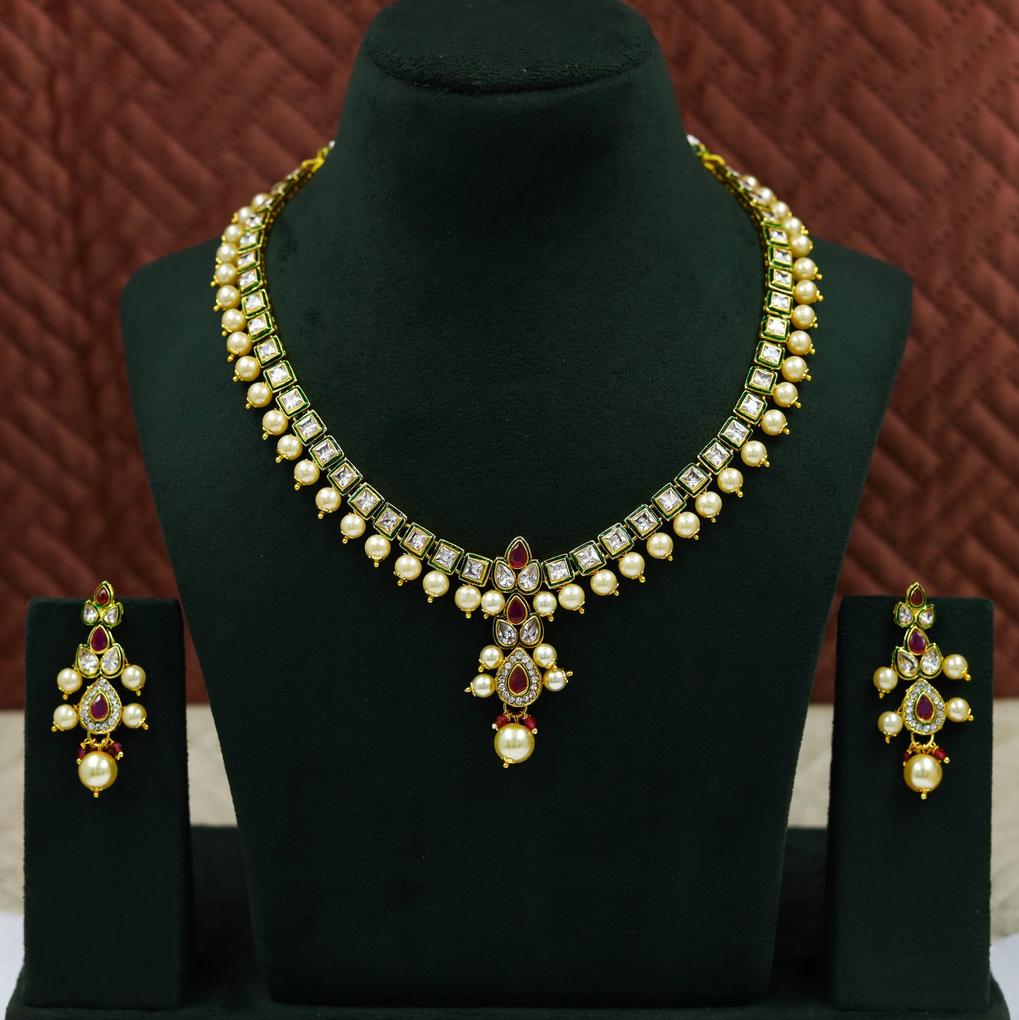 Round Neck Polki Necklace Set 13446-21