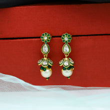 Round Neck Polki Necklace Set 13324-21