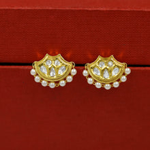 Light Kundan Pendant Set 13334-21