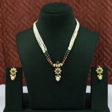 Round Neck Polki Necklace Set 13320-21