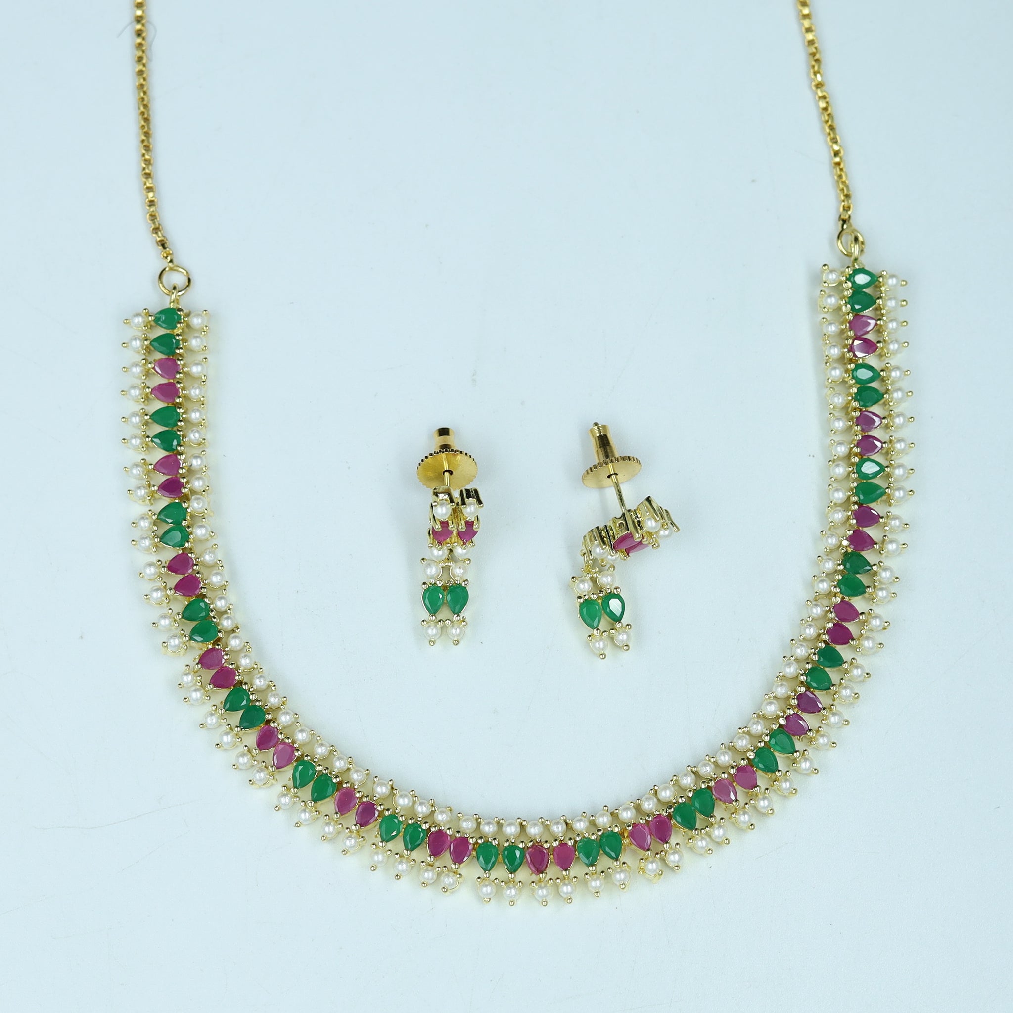 Round Neck Jadau Necklace Set 11541-65