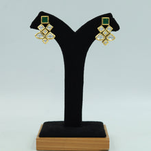 Round Neck Kundan Necklace Set 3709-28