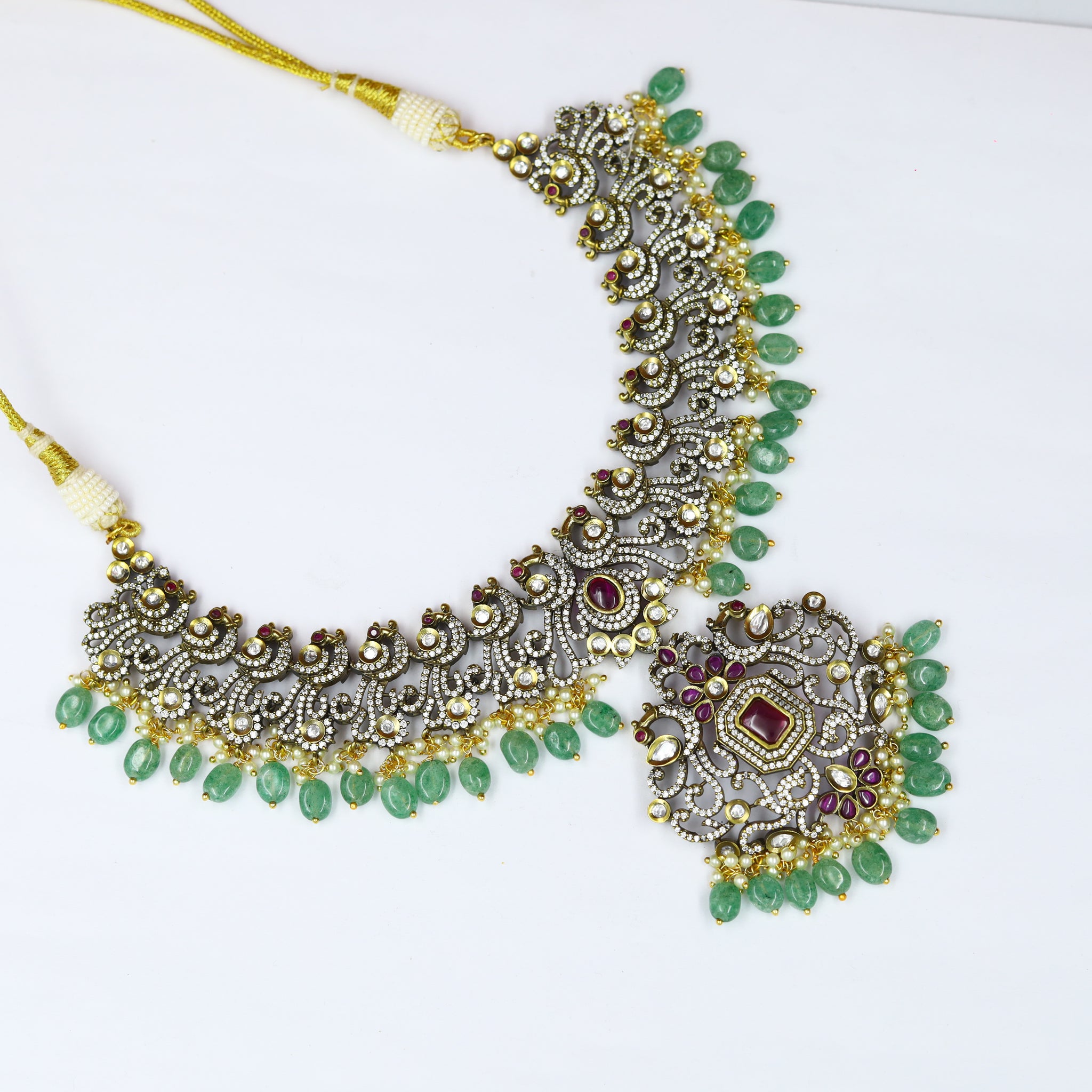 Antique Gold Plated Round Neck Kundan Necklace Set 13351-21