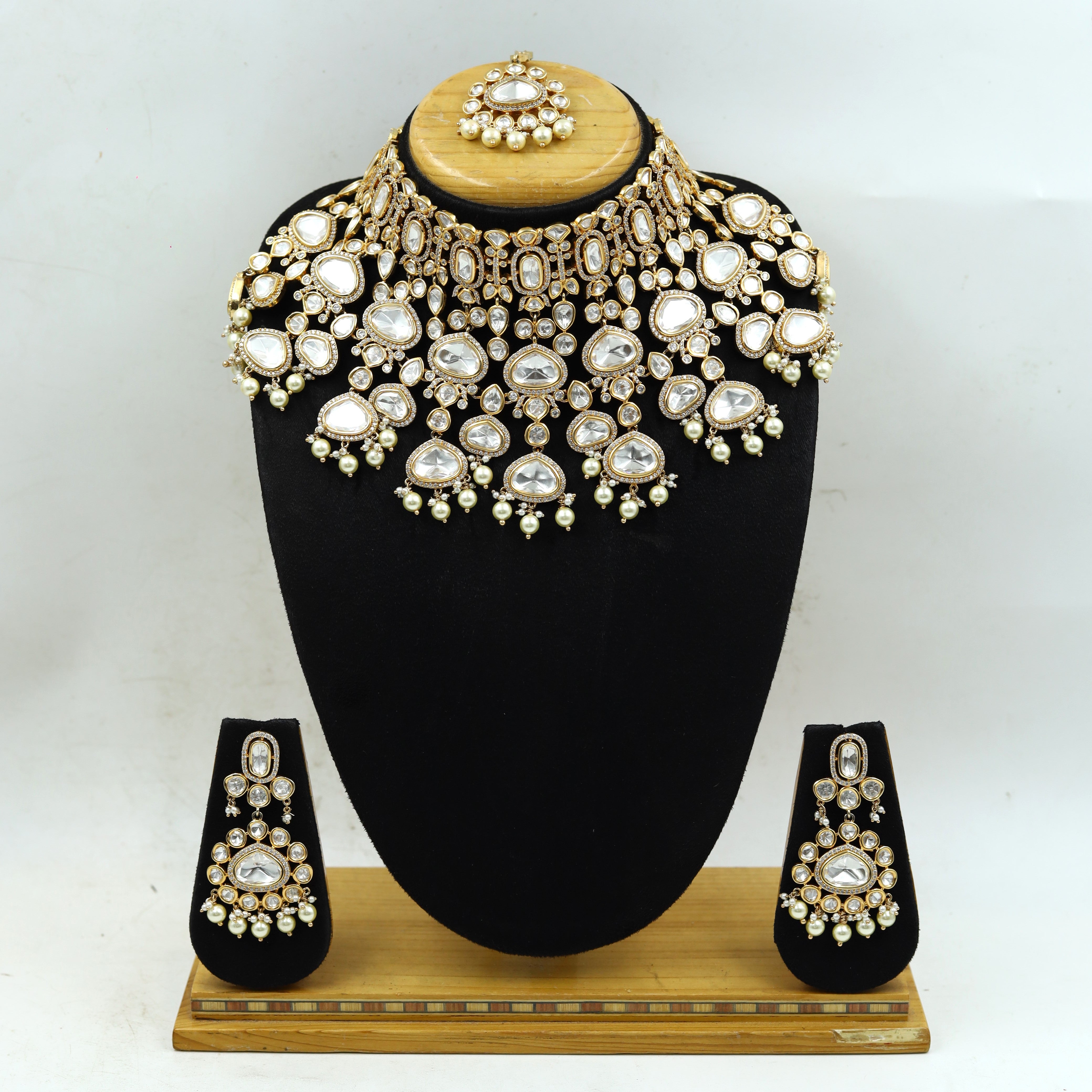 Buy Choker Kundan Necklace Set 11480 83 Online 7243558748213 Dazzles Jewellery
