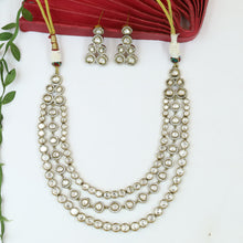 Round Neck Kundan Necklace Set 19270-28