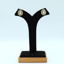 Round Neck Polki Necklace Set 14908-21