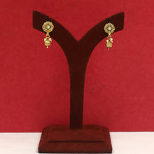 Tops/Studs Antique Earring 18504-28