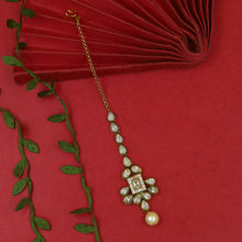 White Maang Tikka 12510-8974