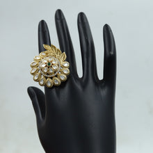 Kundan Adjustable Green Ring  16221-3368