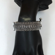 Oxidized Bracelet 17830-33