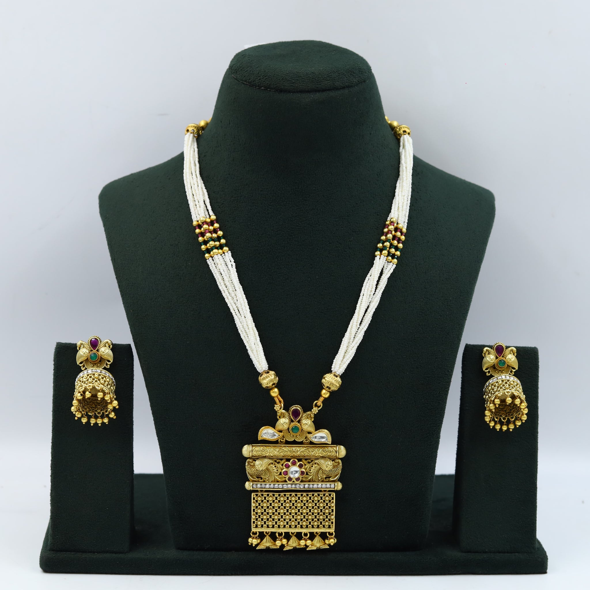 Designer Antique Gold Plated Pendant Set 15521-06