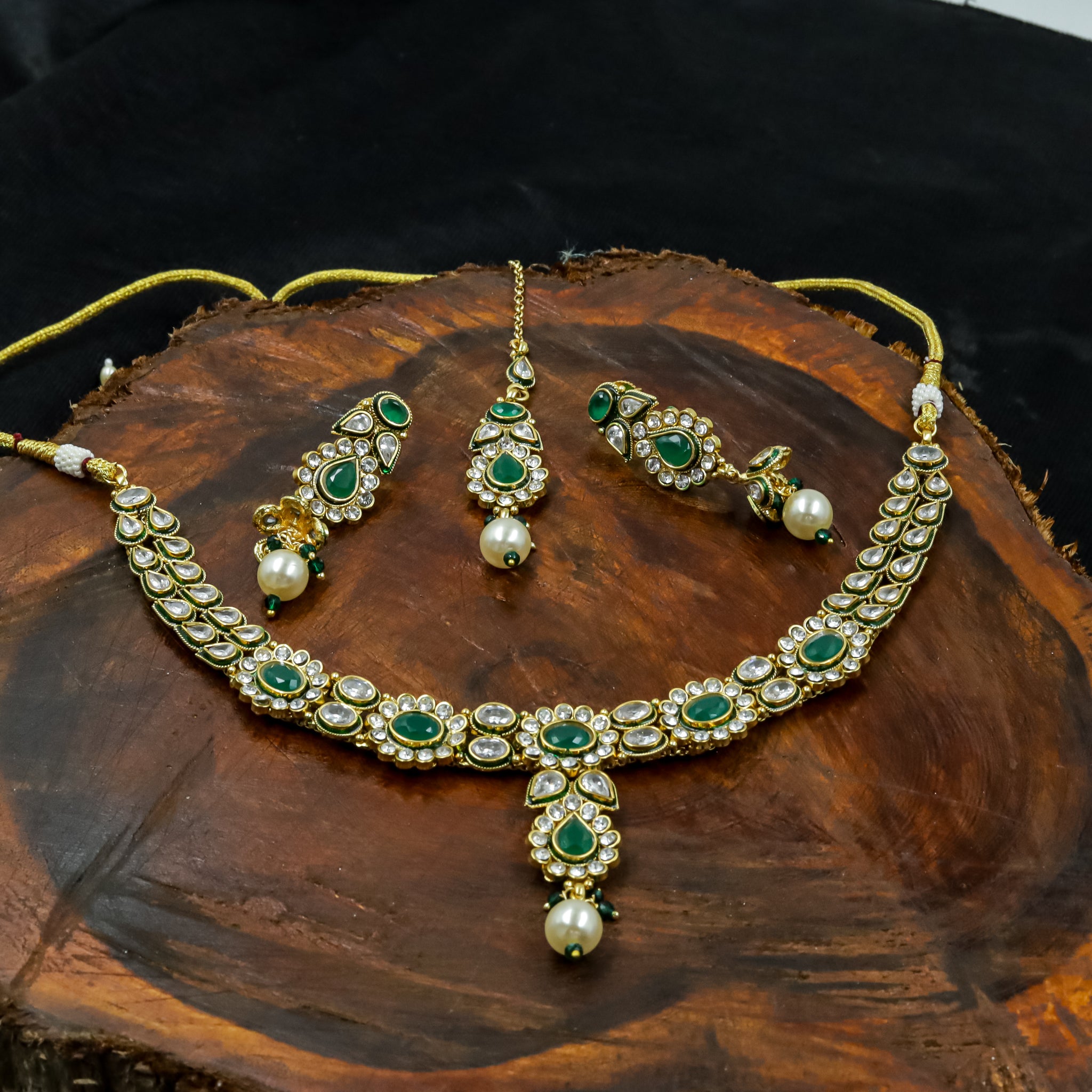 Round Neck Polki Necklace Set 7715-21