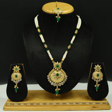 Green Gold Look Necklace Set 19490-6661