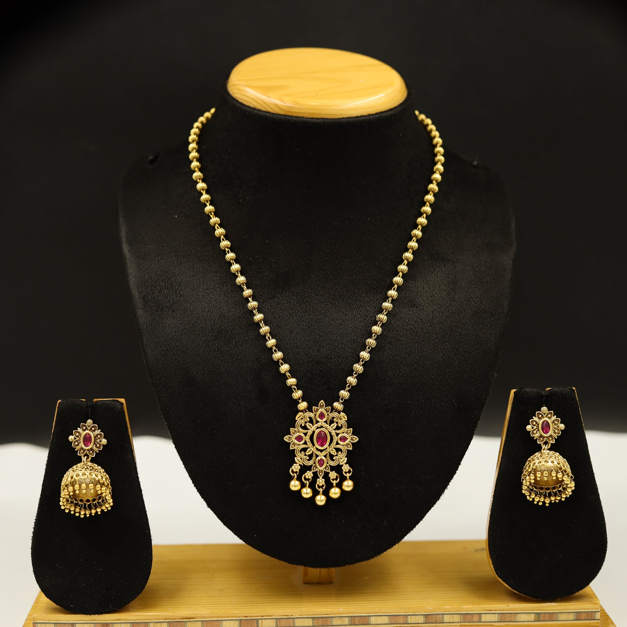 Medium Antique Pendant Set 11247-1