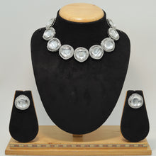 Round Neck Kundan Necklace Set 8340-33