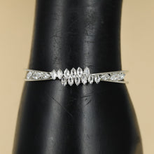 White Bracelet 6864-28
