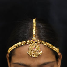 Antique Gold Finish Mathapatti 7070-1