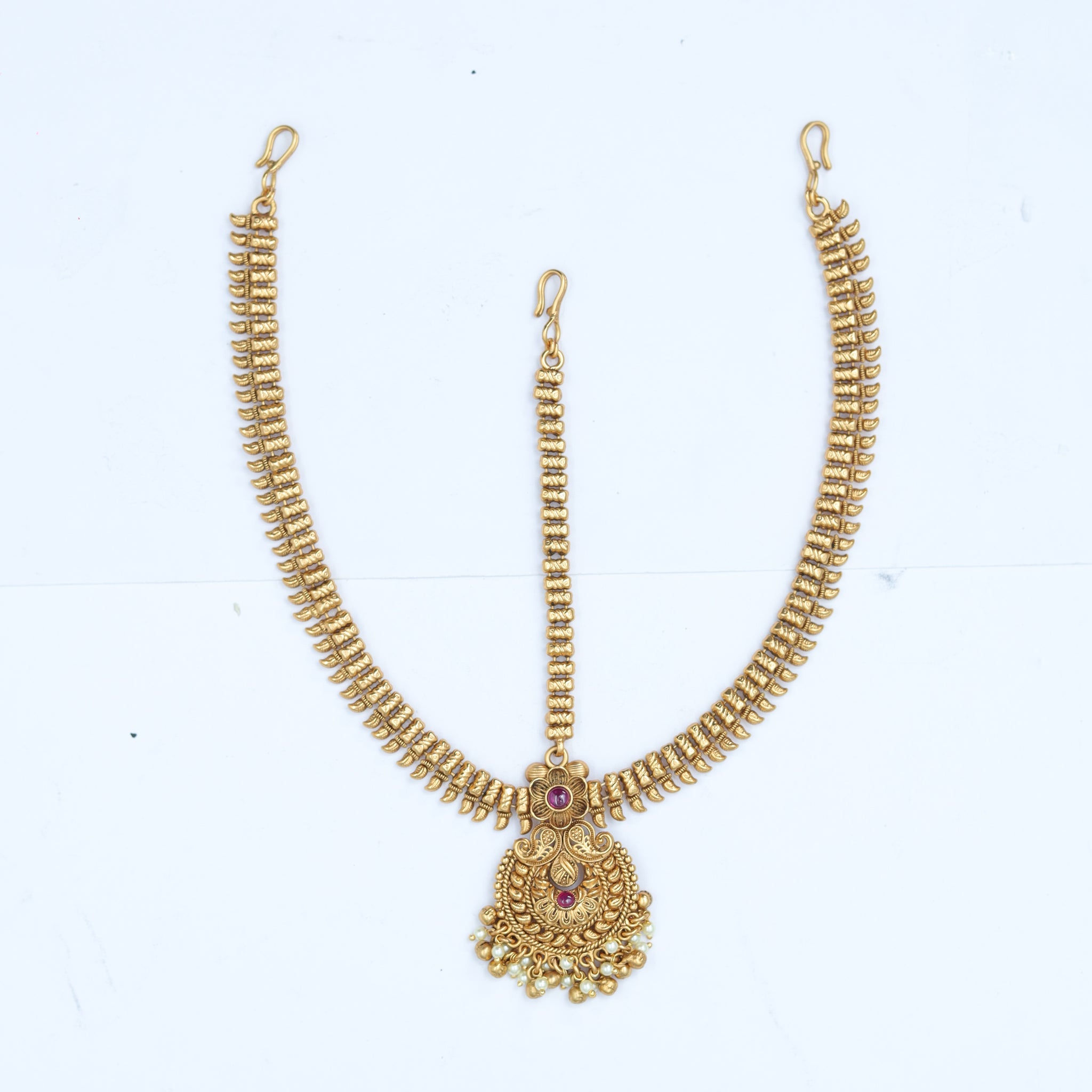 Antique Gold Finish Mathapatti 7070-1