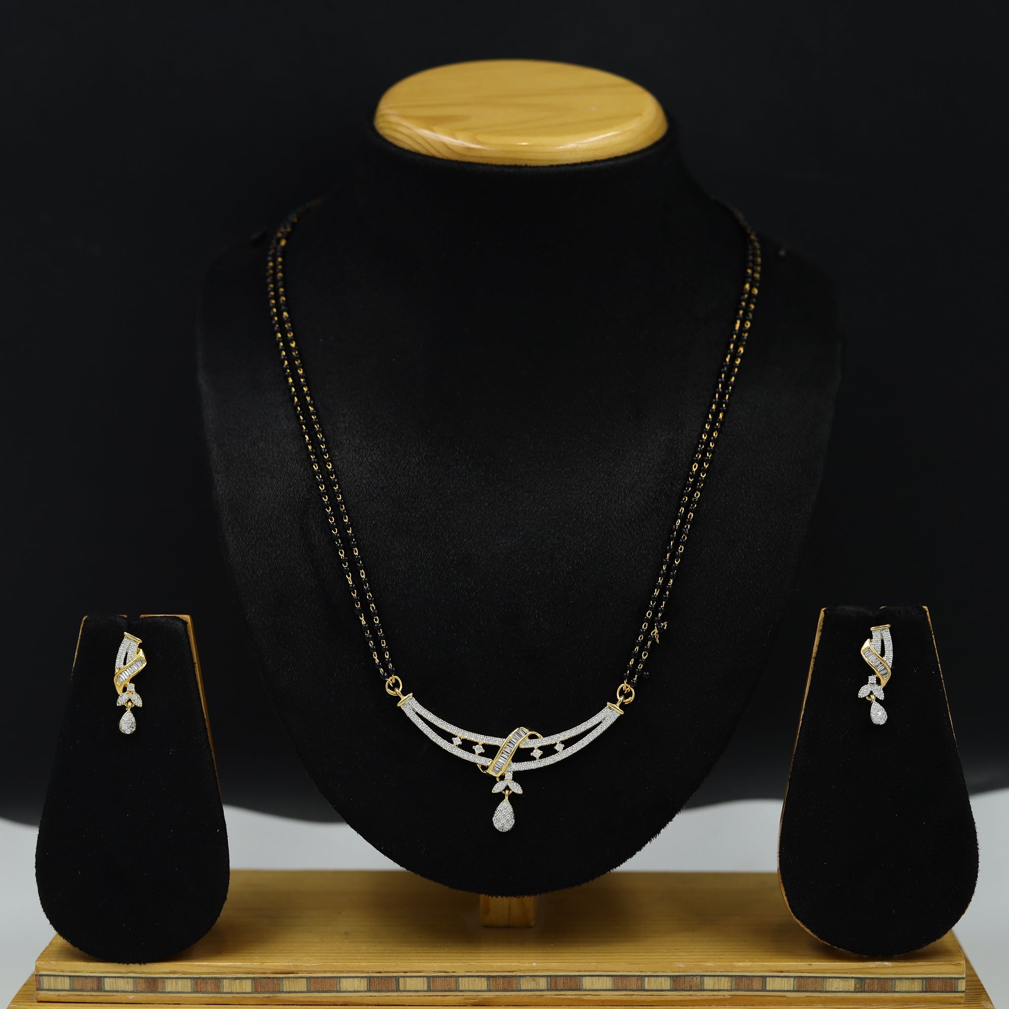 Zircon/AD Mangalsutra 10501-28