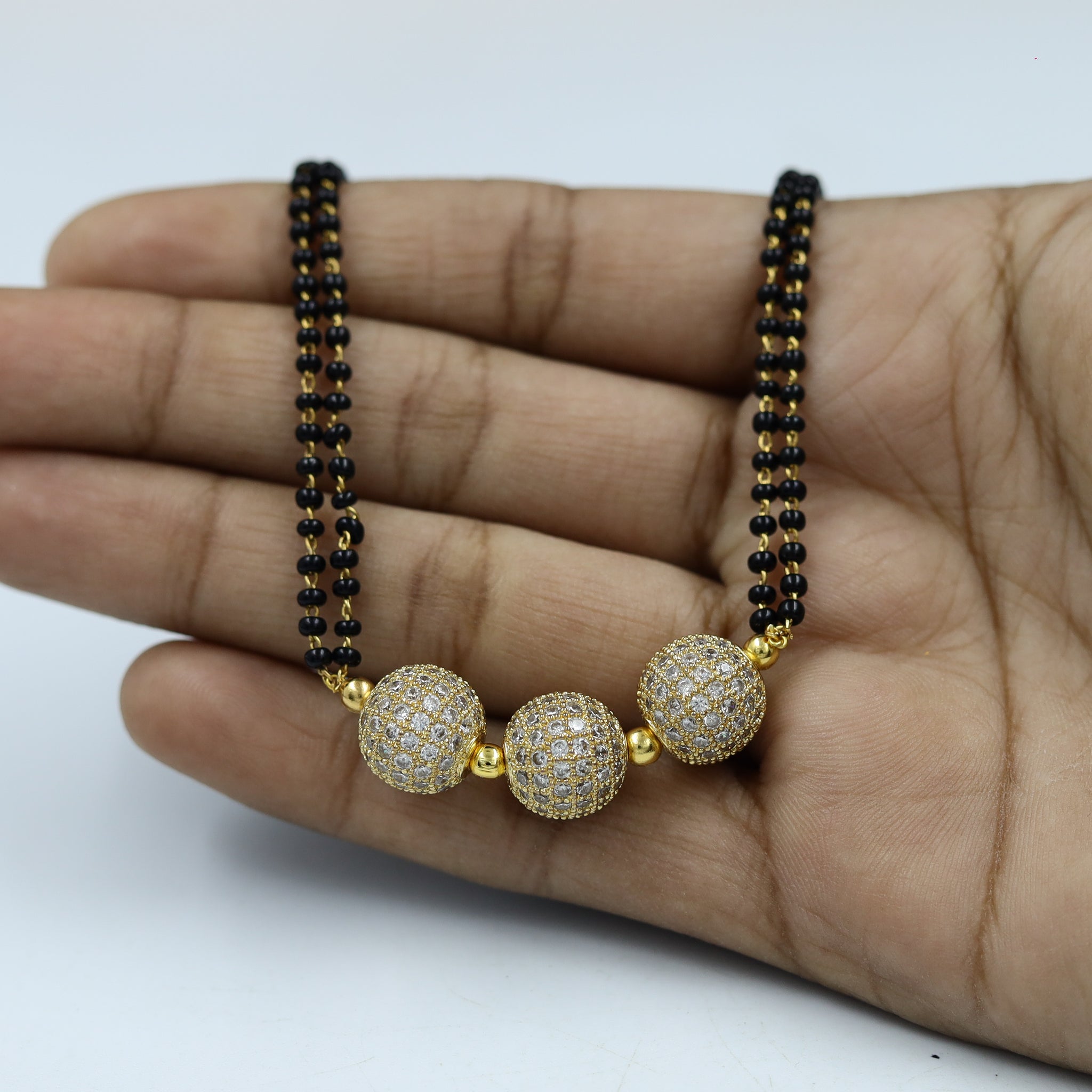 White Mangalsutra