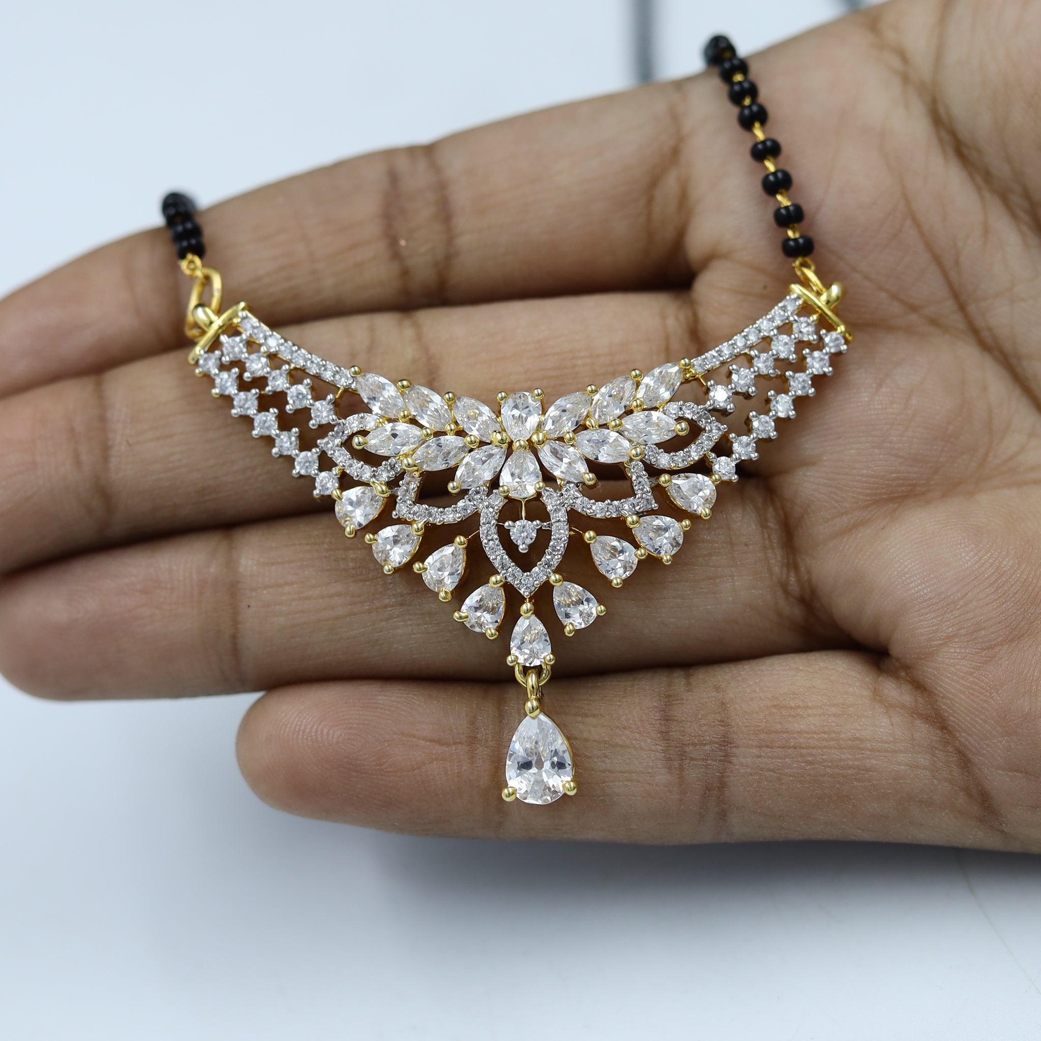 White Mangalsutra