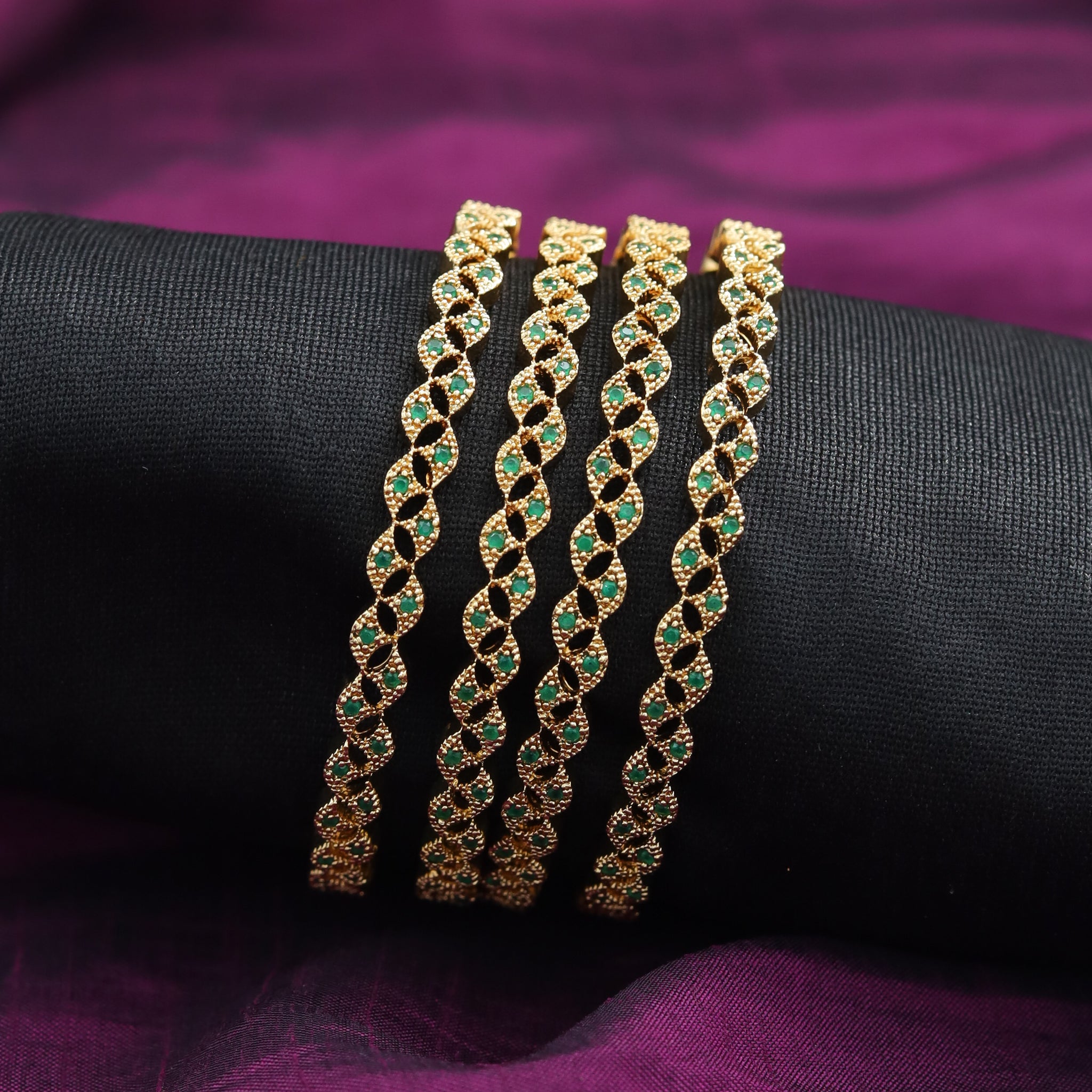 Antique Gold Finish Bangles/Kada 7126-1