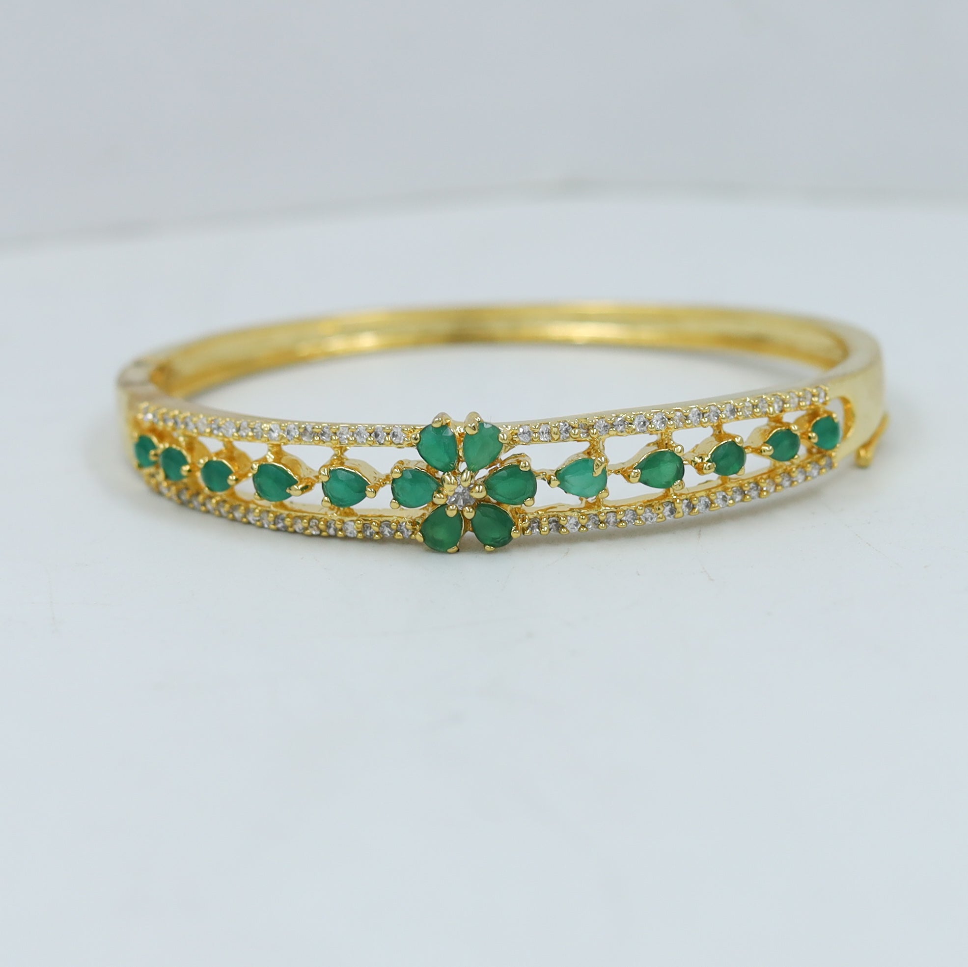 Green Bracelet 4707-8772