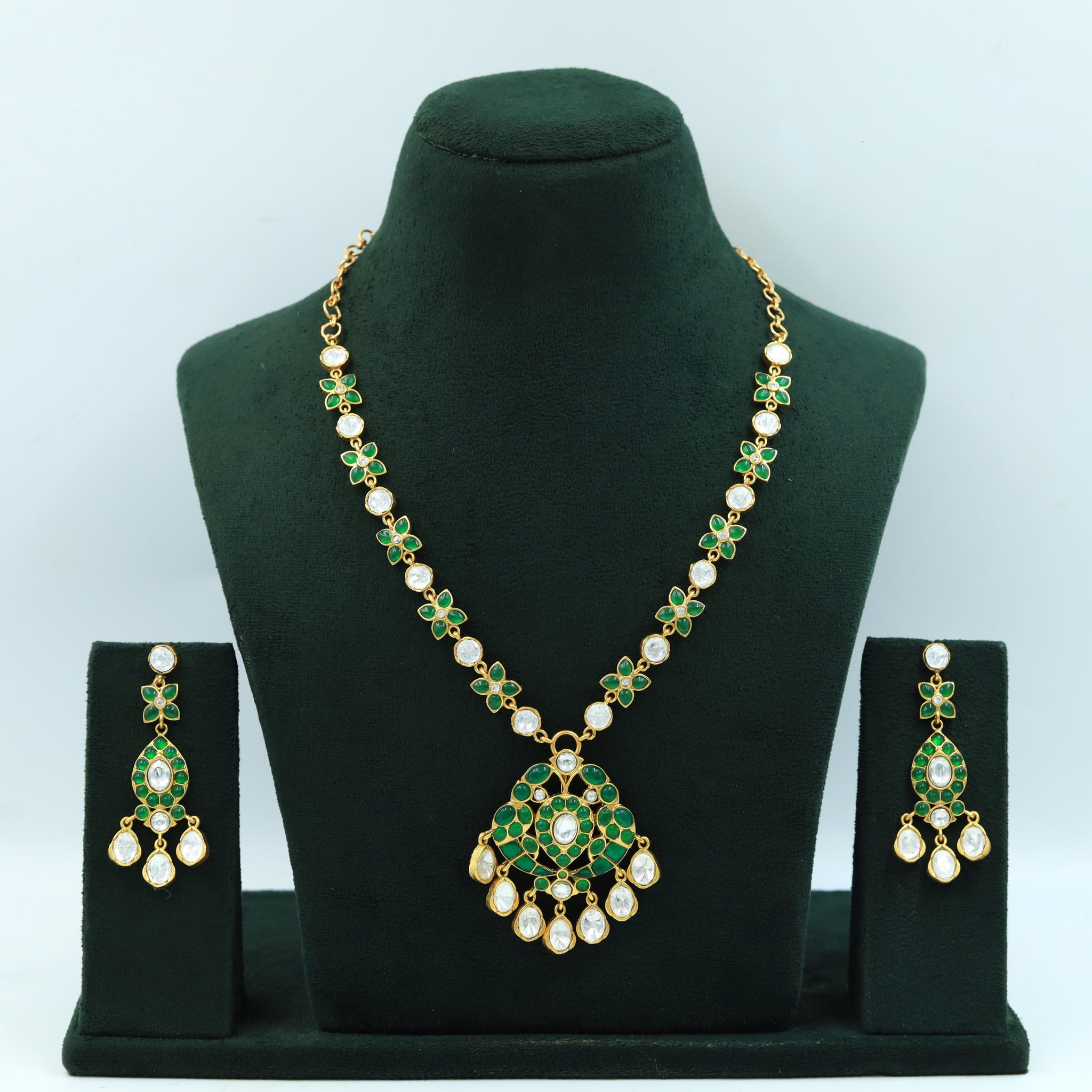 Sabyasachi Inspired Round Neck Kundan Necklace Set 16037-87