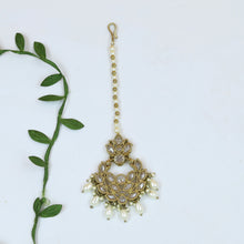 Mehandi Finish Maang Tikka 13535-100