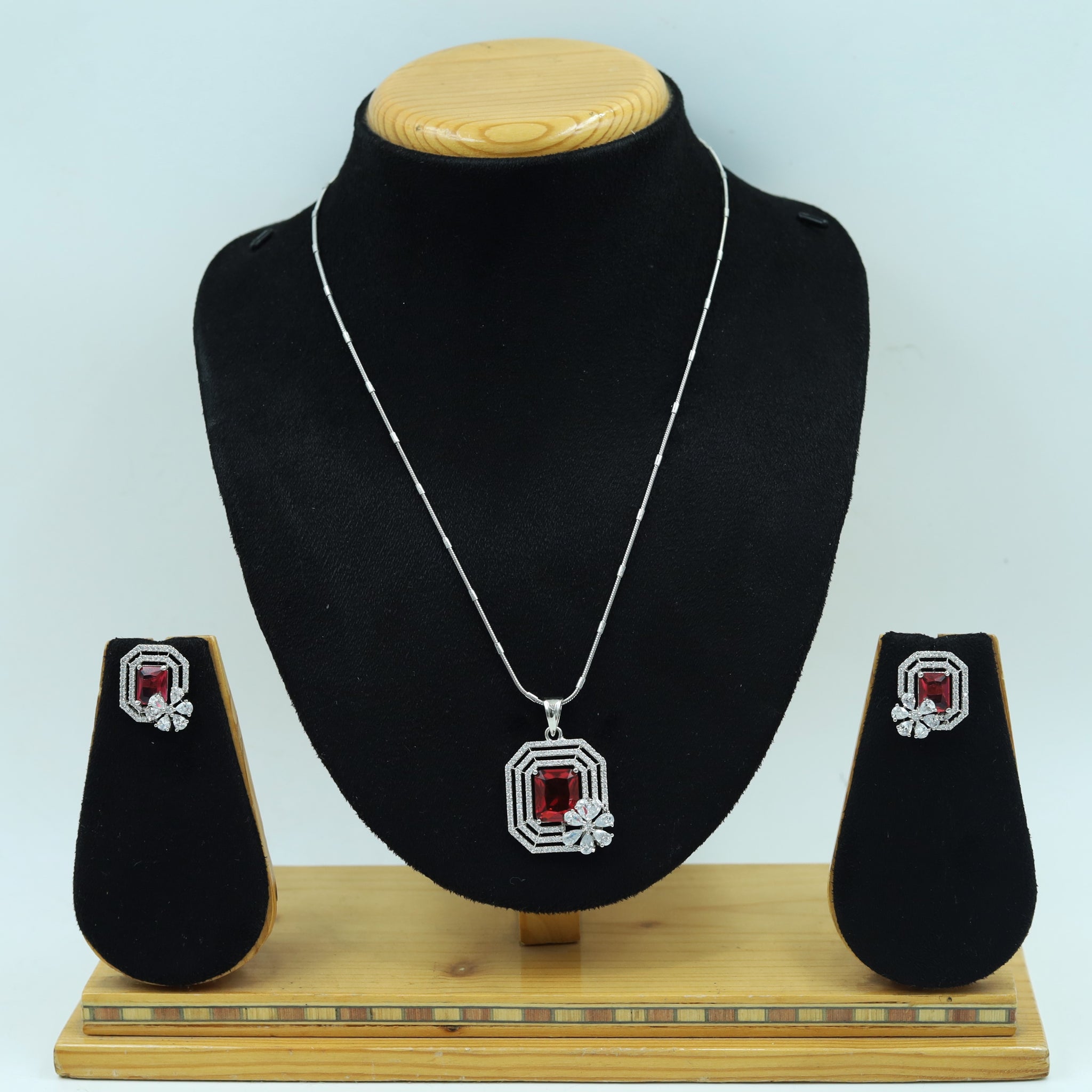Medium Zircon/AD Pendant Set 8656-08