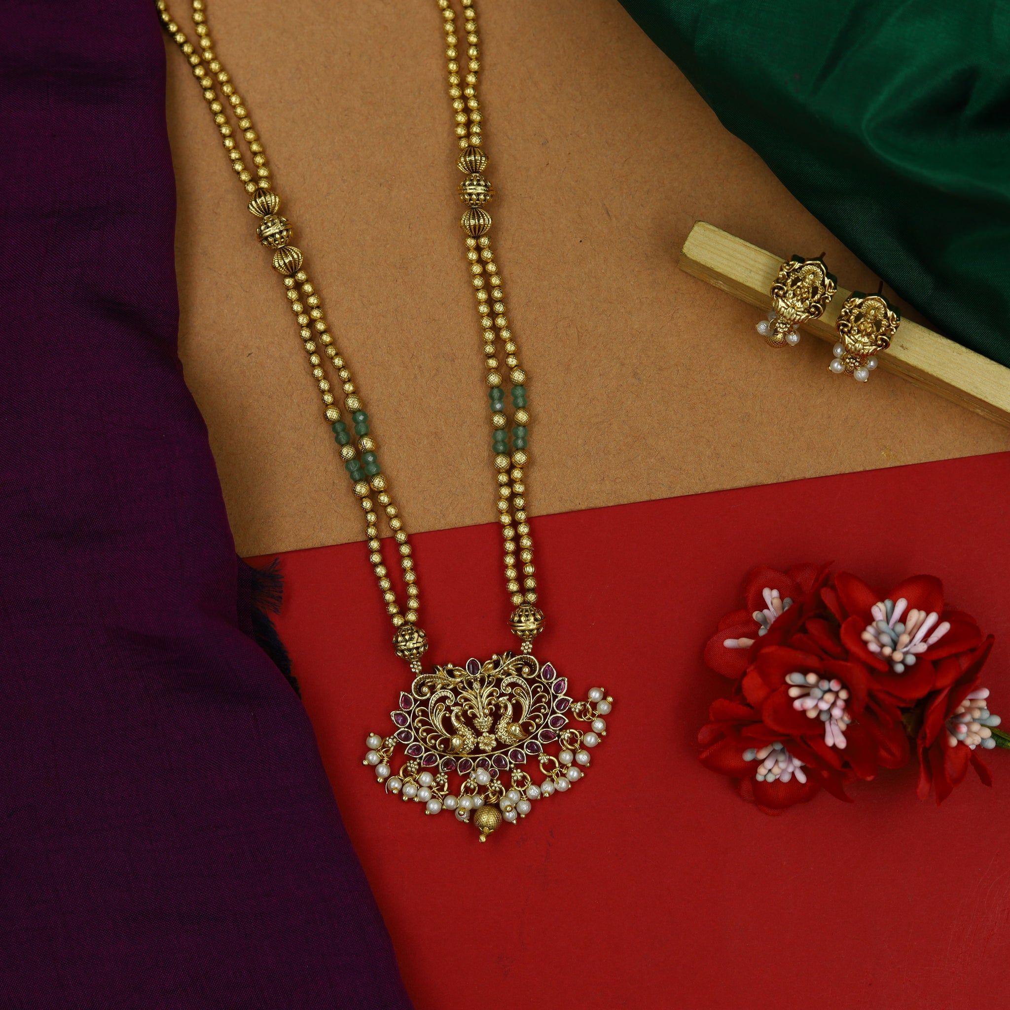 Temple Pendant Set 14900-21