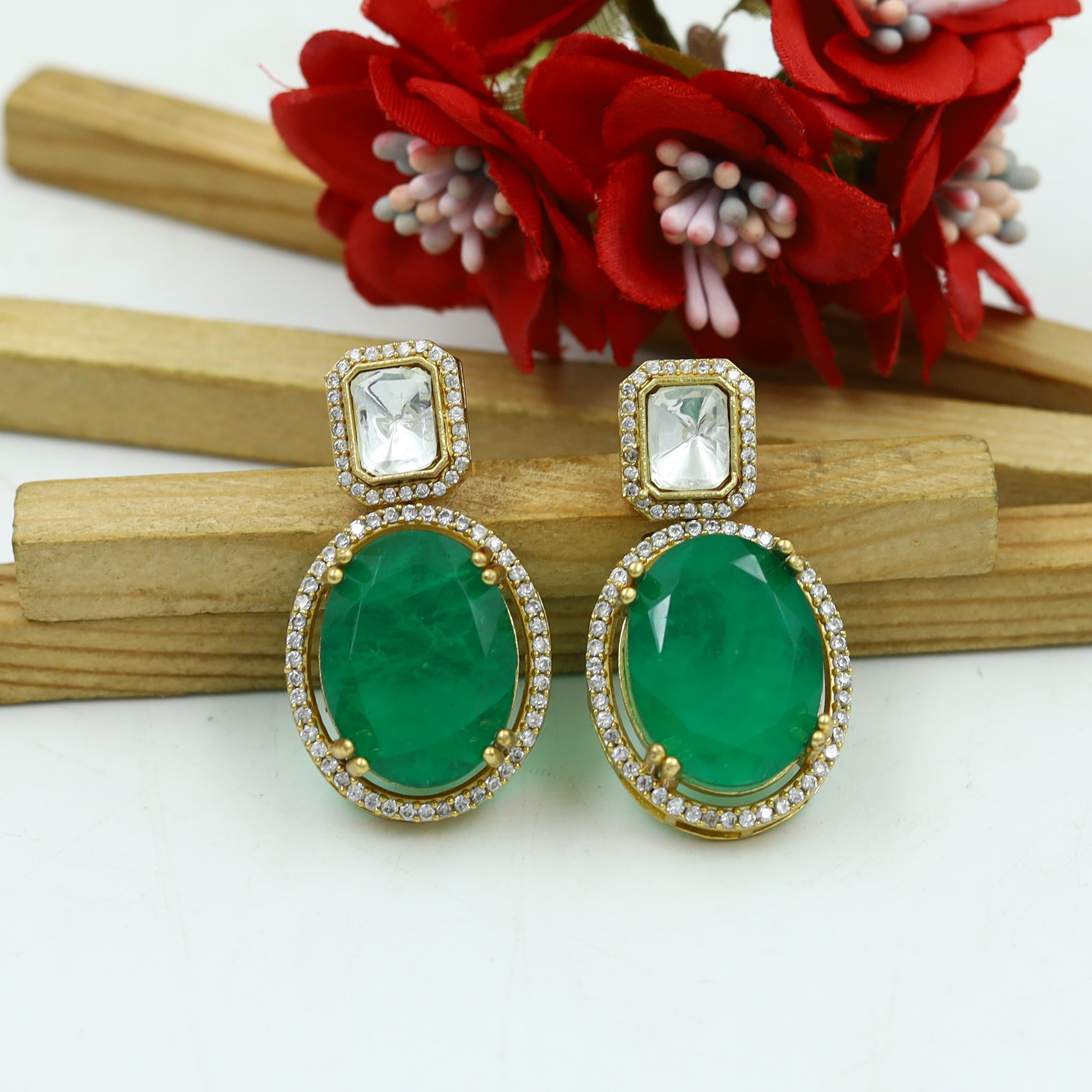 Sabyasachi Inspired Moissanite Medium Kundan Pendant Set 15083-87