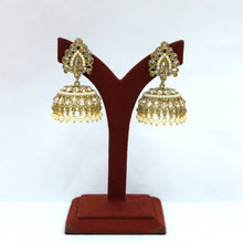 White Antique Earrings 9594-4517