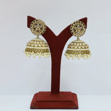 White Antique Earrings 9600-4533