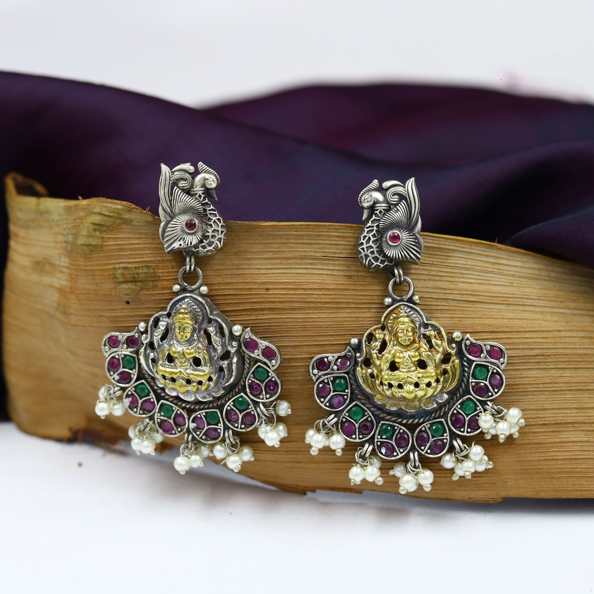 Round Neck Oxidized Necklace Set 13224-33